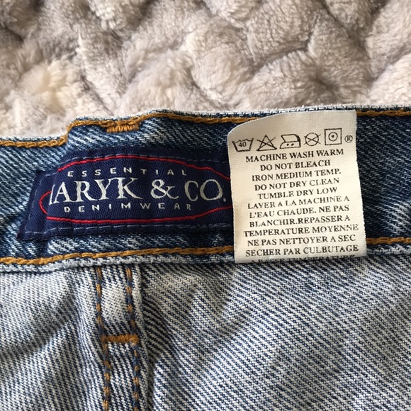 MaryK & Co Jean Shorts, Easy Fit, size 42 - Picture 6 of 11